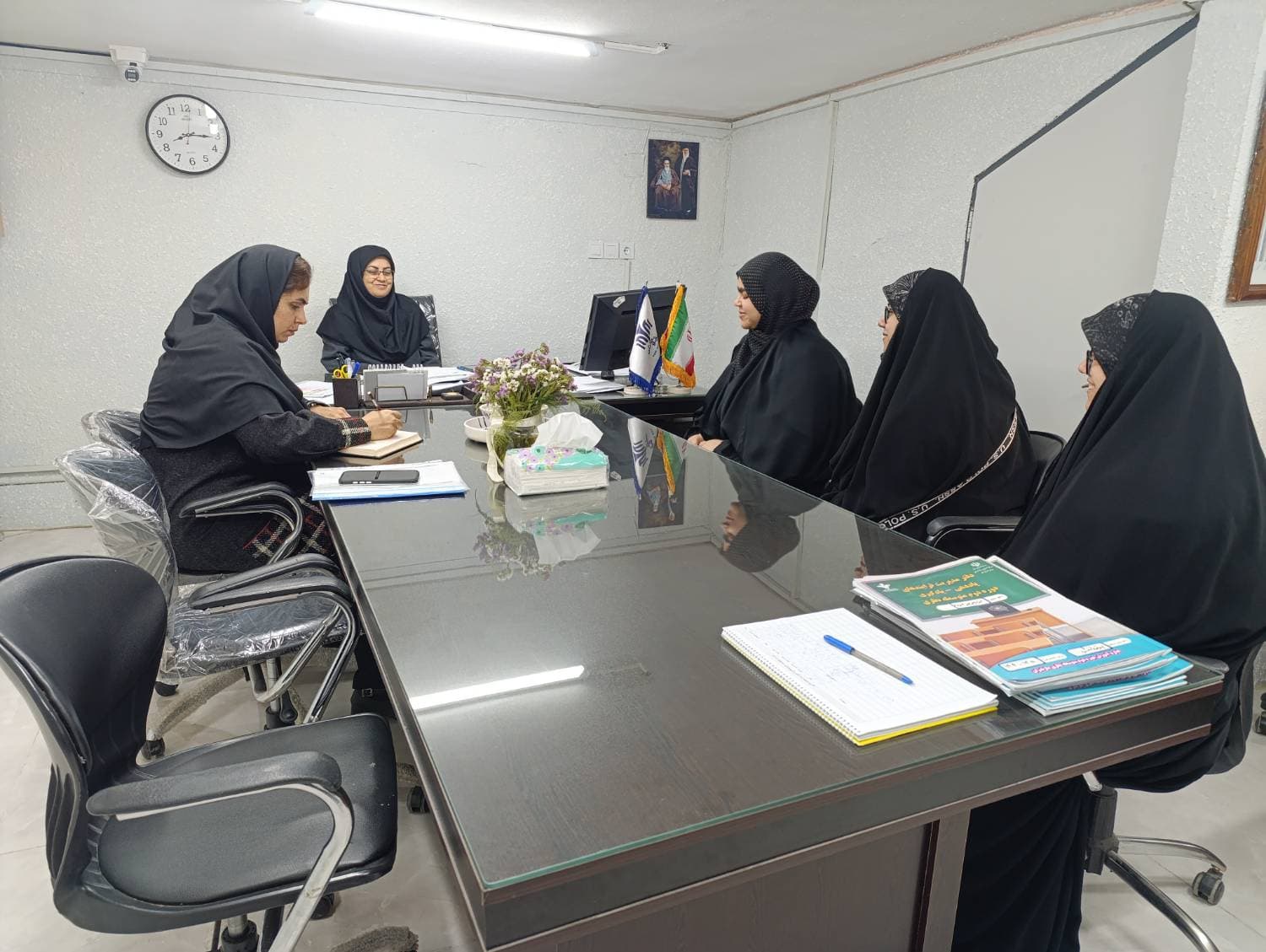 دبیرستان غیردولتی دخترانه پرتو دانش
