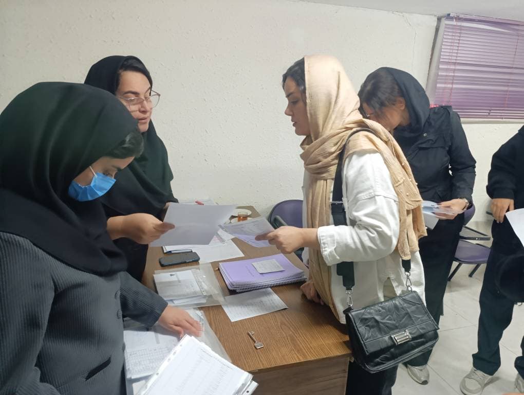 دبیرستان غیردولتی دخترانه پرتو دانش