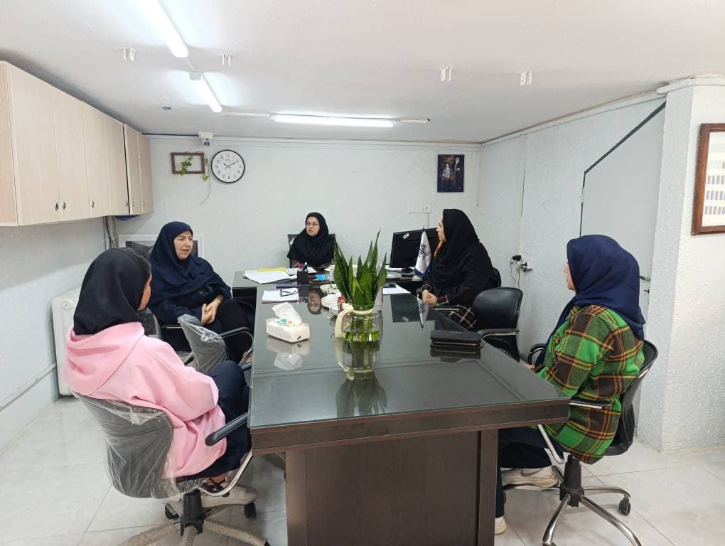 دبیرستان غیردولتی دخترانه پرتو دانش