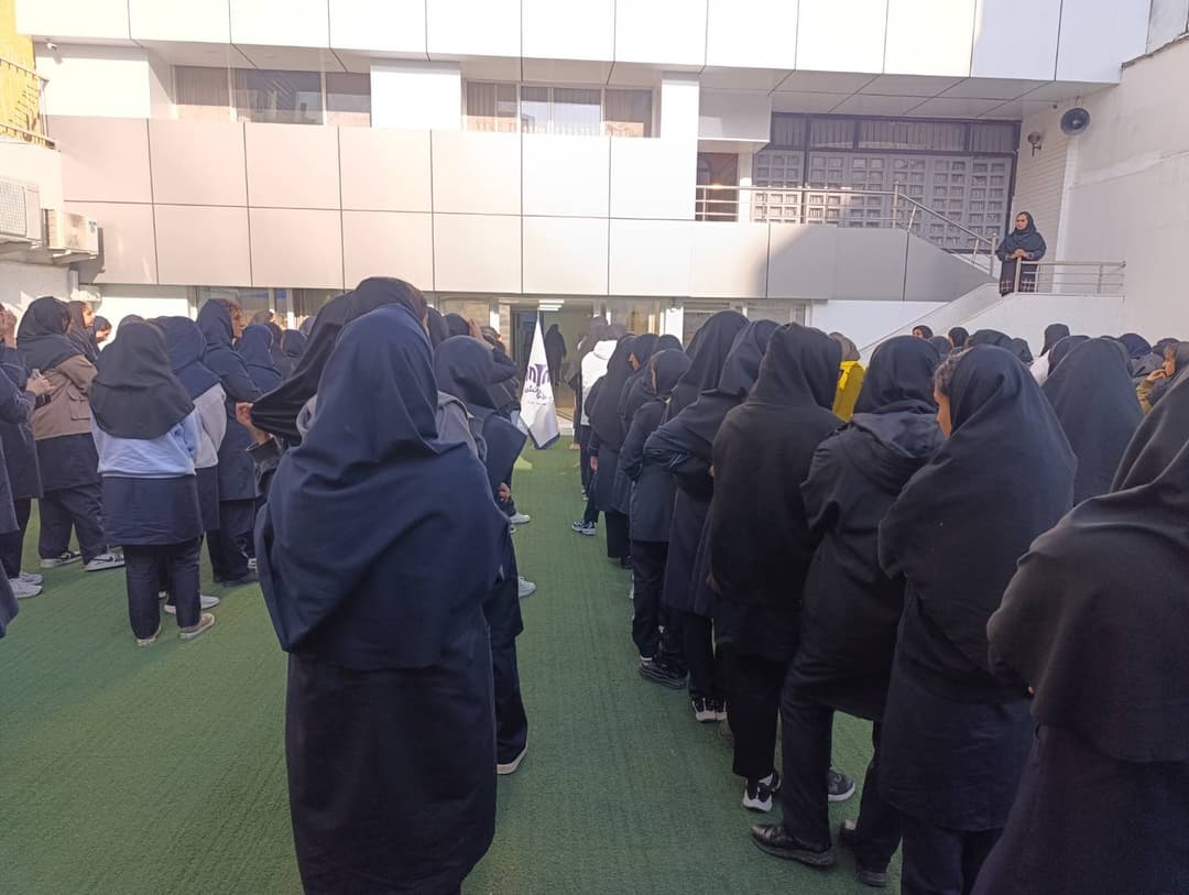 دبیرستان غیردولتی دخترانه پرتو دانش