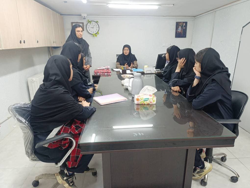 دبیرستان غیردولتی دخترانه پرتو دانش