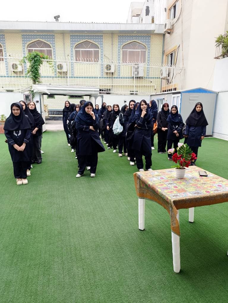 دبیرستان غیردولتی دخترانه پرتو دانش